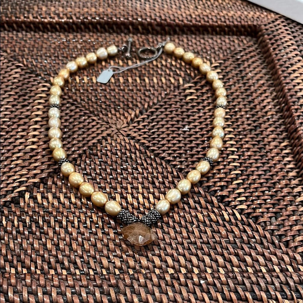 Elegant Gold Beaded Necklace